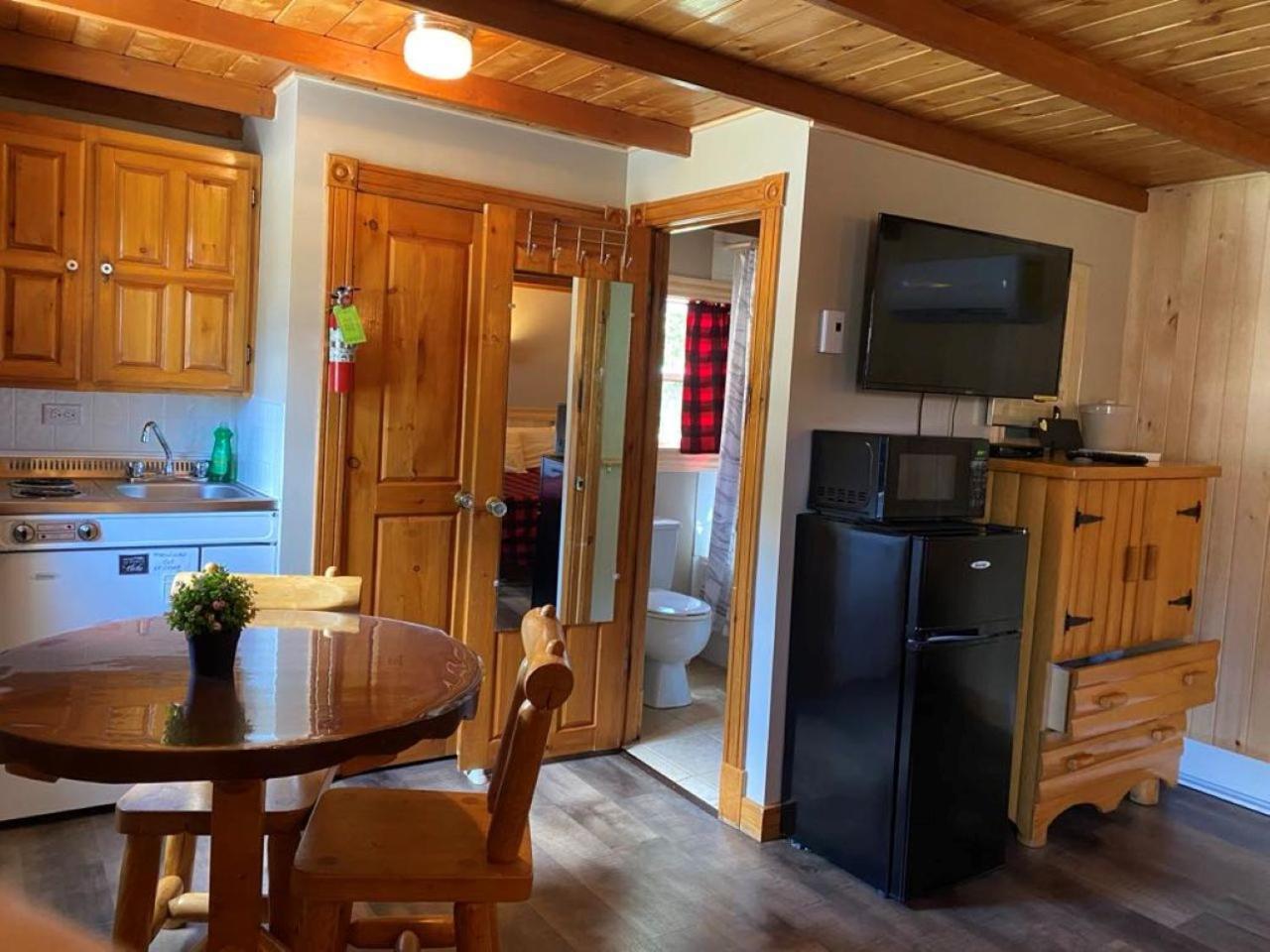 Auberge Micky Inc Edmundston Eksteriør bilde