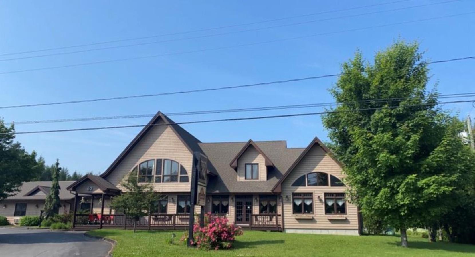 Auberge Micky Inc Edmundston Eksteriør bilde