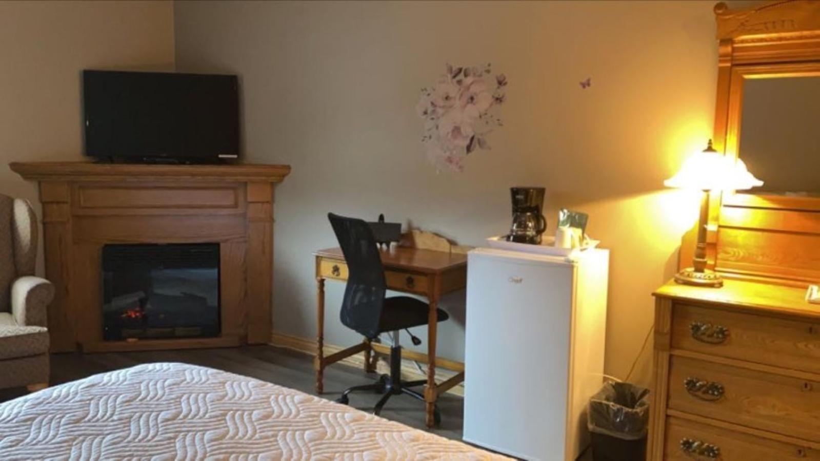 Auberge Micky Inc Edmundston Eksteriør bilde