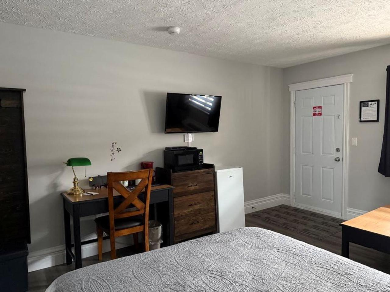 Auberge Micky Inc Edmundston Eksteriør bilde